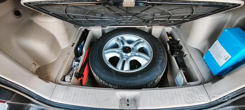 Usata Kia Sportage 2005 Marrone SUV