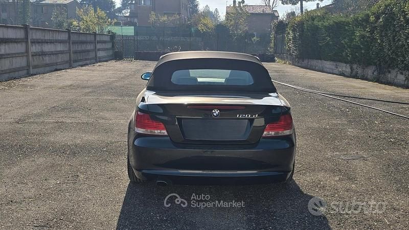 Usata BMW 120 Cabriolet 177 CV (130 kW) 2010 Nero Cabrio
