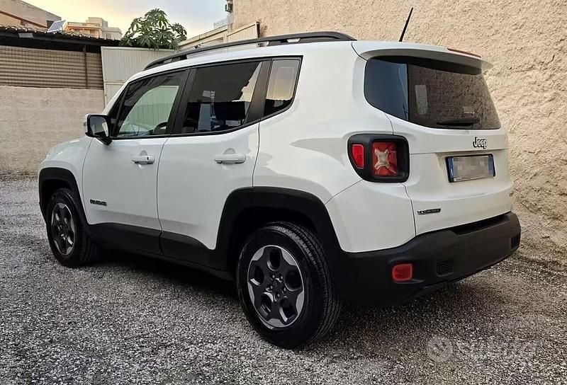 Usata Jeep Renegade Longitude 120 CV (88 kW) 2015 Bianco SUV