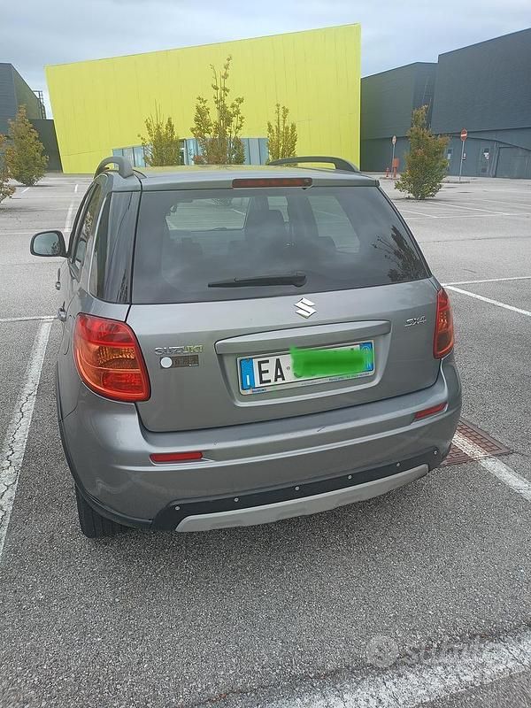 Usata Suzuki SX4 2010 Station wagon
