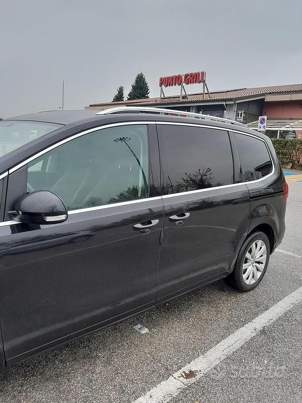 Usata VW Sharan 150 CV (110 kW) 2016 Nero Monovolume