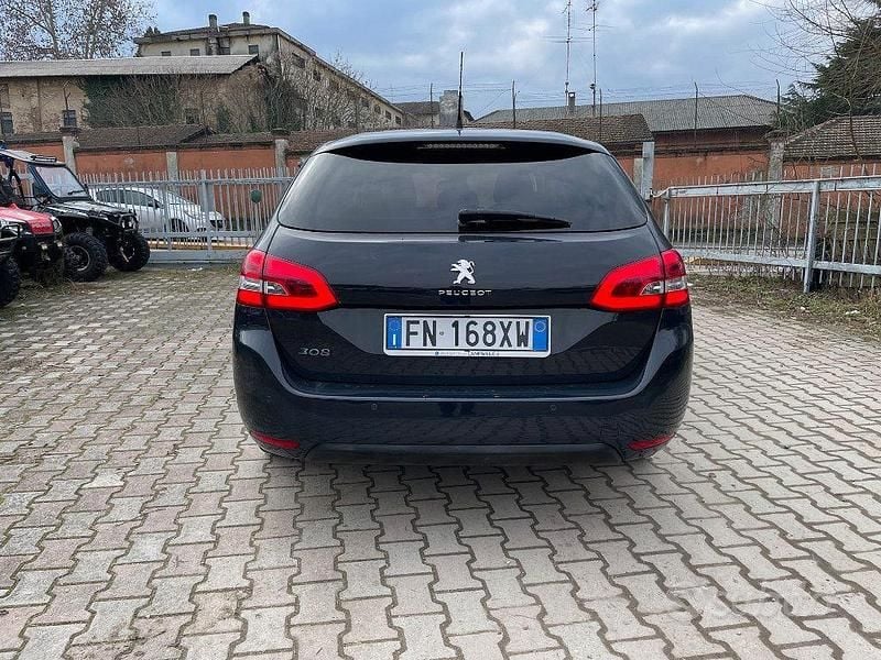 Usata Peugeot 308 Business-Line 120 CV (88 kW) 2018 Grigio scuro pastello Station wagon