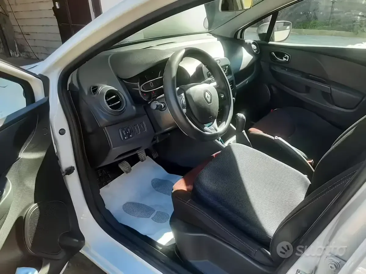 Usata Renault Clio IV 75 CV (55 kW) 2014 Bianco Furgone