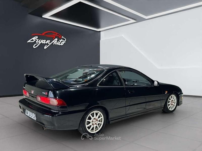 Usata Honda Integra Type R 190 CV (139 kW) 1998 Nero Coupé