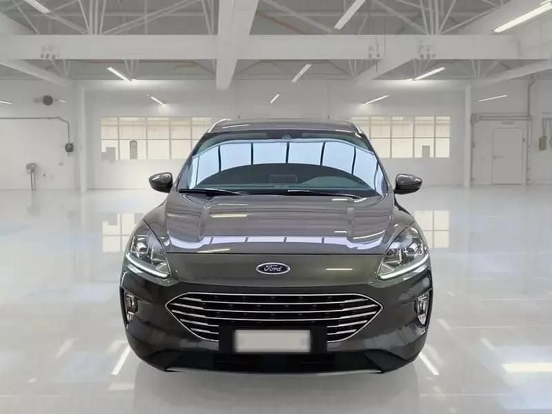 Usata Ford Kuga 152 CV (111 kW) 2022 Grigio SUV