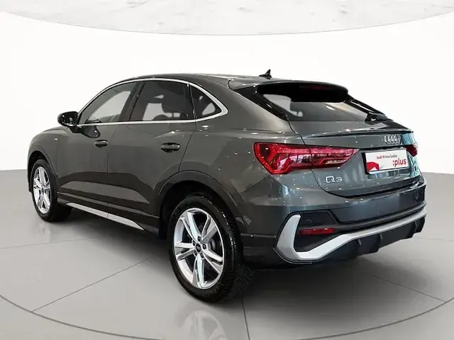 Usata Audi Q3 Sportback S-Line 193 CV (141 kW) 2024 Grigio daytona perlato SUV