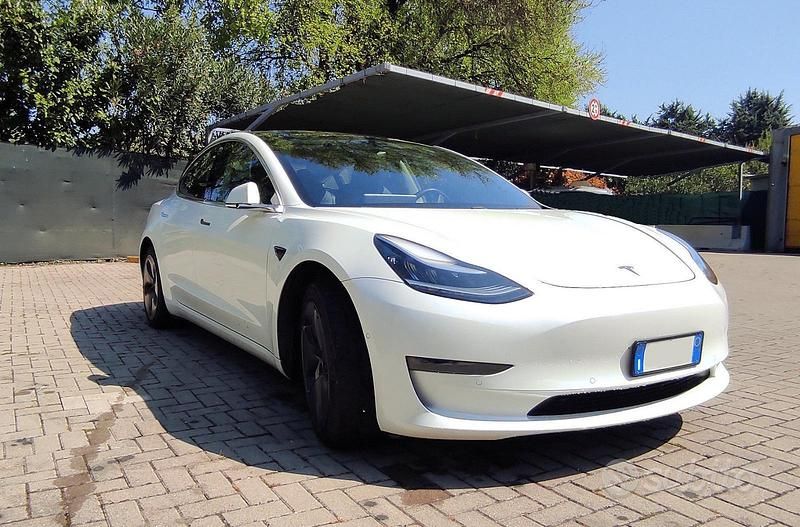 Usata Tesla Model 3 152 kW (208 CV) 2020 Bianco Berlina