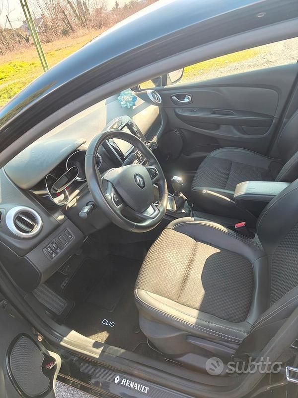 Usata Renault Clio IV 75 CV (55 kW) 2018 Nero Berlina