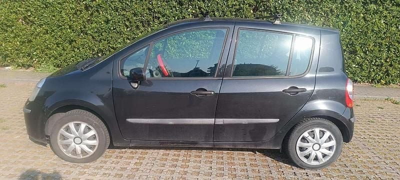 Usata Renault Modus 75 CV (55 kW) 2008 Nero Monovolume