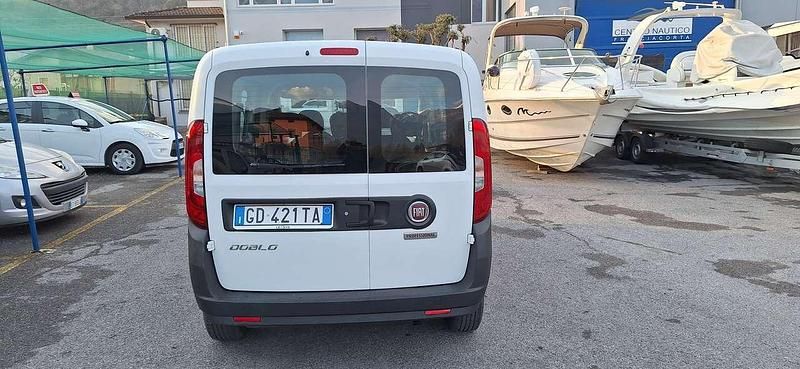 Usata Fiat Doblò Easy 95 CV (69 kW) 2021 Bianco Monovolume