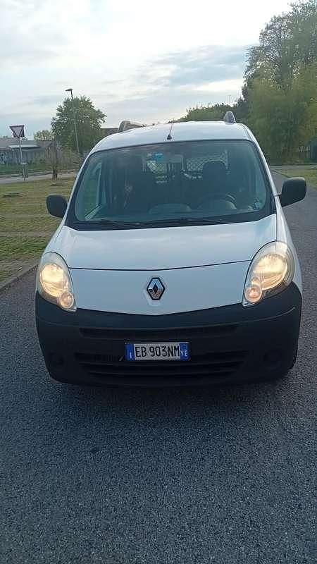 Usata Renault Kangoo 90 CV (66 kW) 2010 Station wagon
