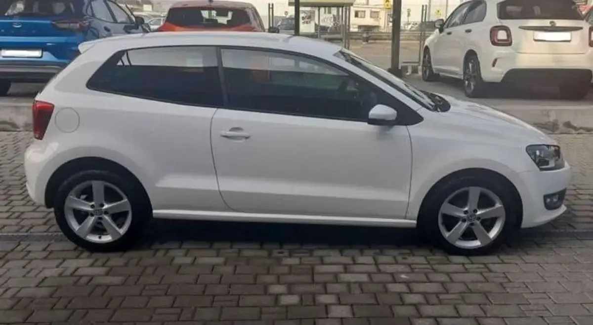 Usata VW Polo Highline 90 CV (66 kW) 2012 Bianco Utilitaria
