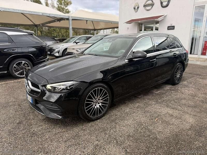 Usata Mercedes C200 Premium 163 CV (119 kW) 2022 Nero Station wagon