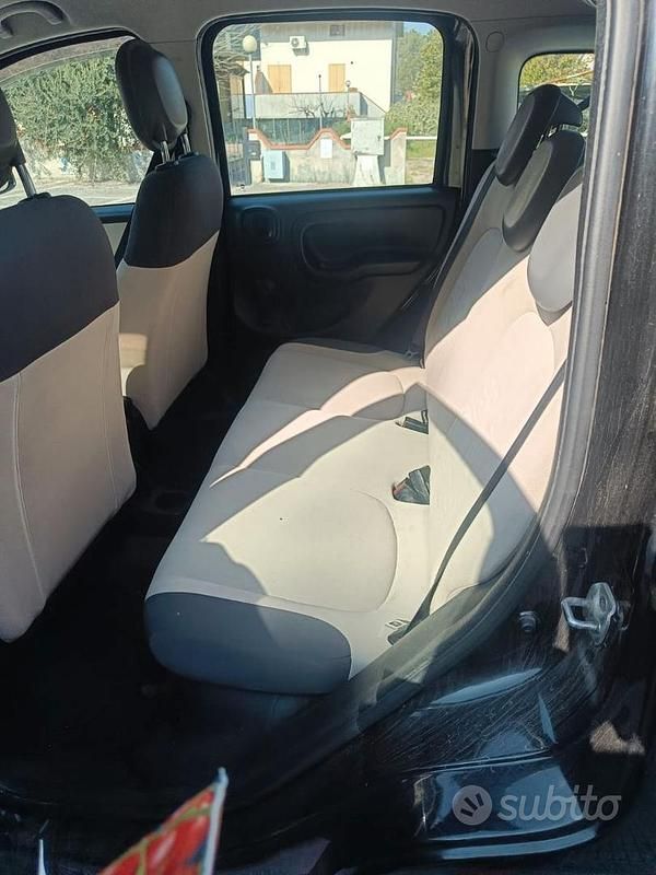 Usata Fiat Panda Easy 85 CV (62 kW) 2012 Nero Utilitaria