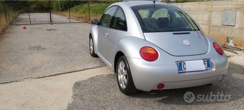 Usata VW Beetle 101 CV (74 kW) 2003 Grigio Utilitaria
