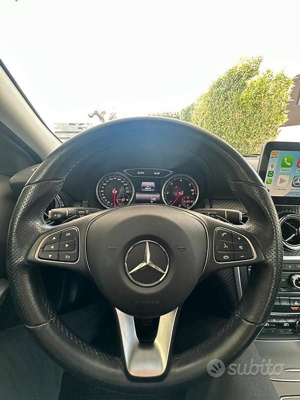 Usata Mercedes GLA200 2019 Grigio SUV