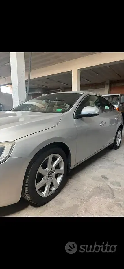 Usata Volvo S60 181 CV (133 kW) 2014 Berlina
