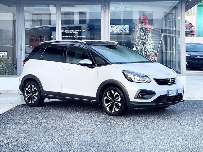 Usata Honda Jazz Hybrid 98 CV (72 kW) 2021 Bianco Utilitaria