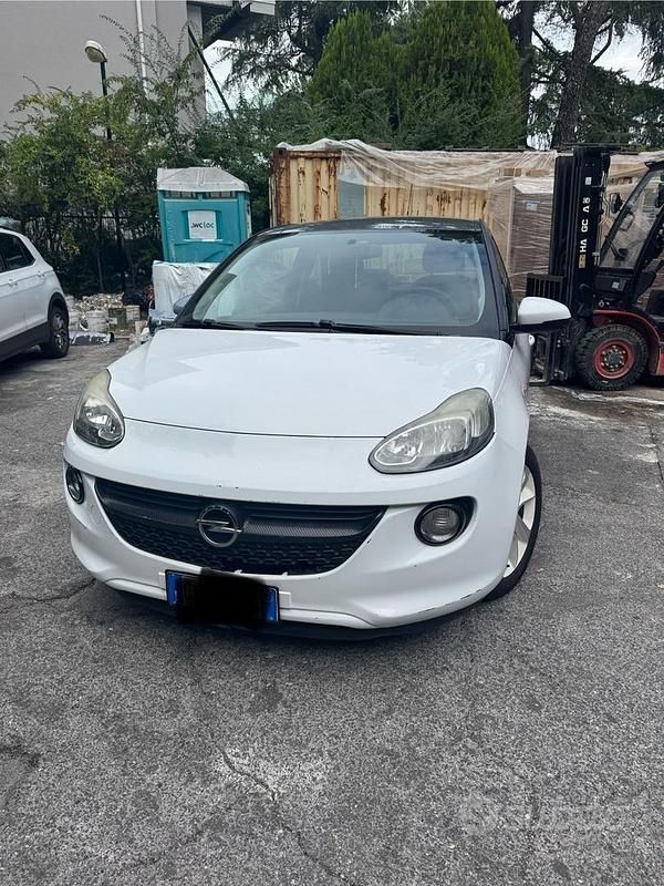 Usata 2015 Opel Adam Due volumi | 6000 € (Super prezzo) - Immagine 1/4