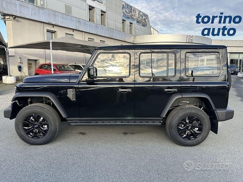 Nuova EMC 212 209 CV (153 kW) 2025 Nero SUV