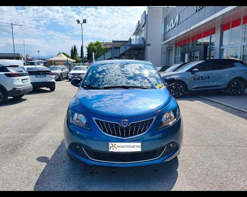Usata Lancia Ypsilon Silver 69 CV (50 kW) 2022 Blu Utilitaria
