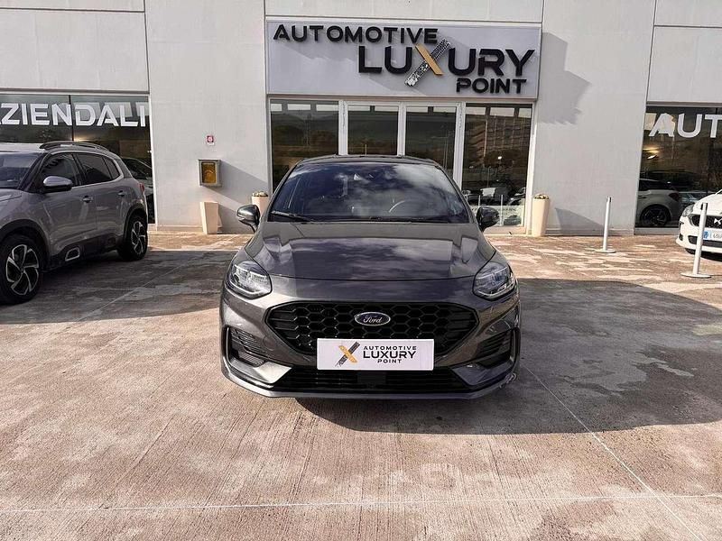 Grigio Usata 2024 Ford Fiesta ST-Line Tre volumi | 17.900 € (Buon prezzo) - Immagine 1/4