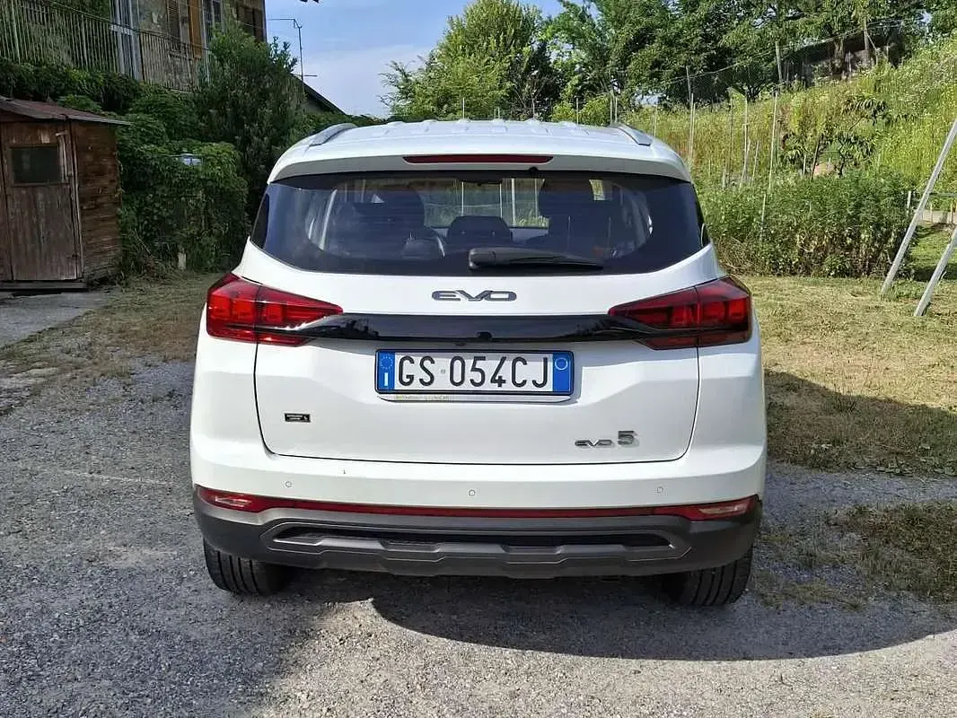 Usata EVO Evo 5 120 CV (88 kW) 2024 Bianco SUV