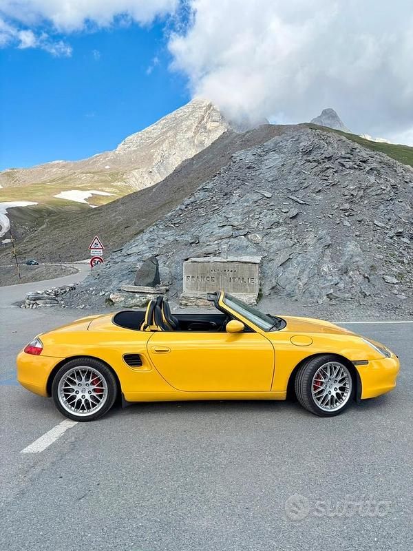 Usata Porsche 986 Boxster 252 CV (185 kW) 2001 Giallo Cabrio
