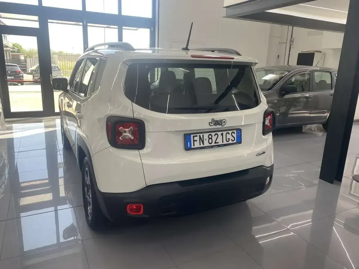 Usata Jeep Renegade Longitude 140 CV (102 kW) 2017 Bianco SUV