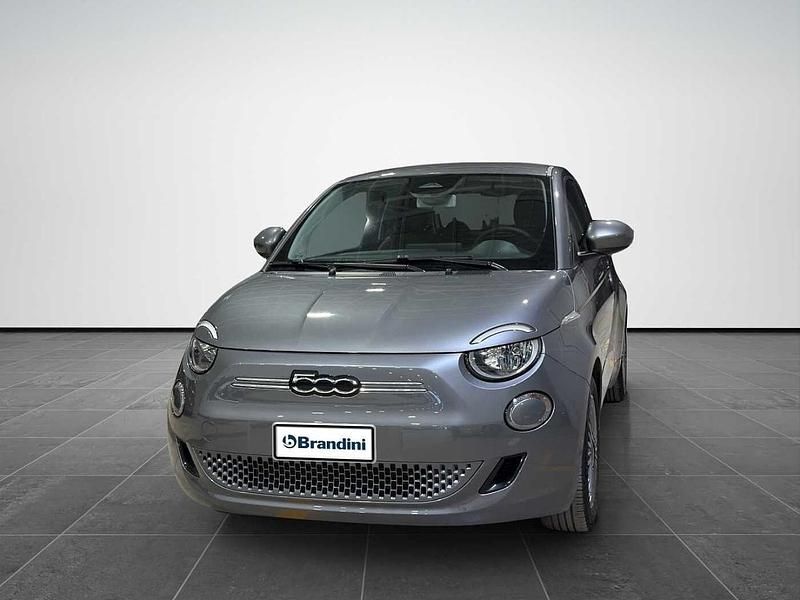 Usata Fiat 500e La Prima 85 kW (116 CV) 2022 Grigio Utilitaria