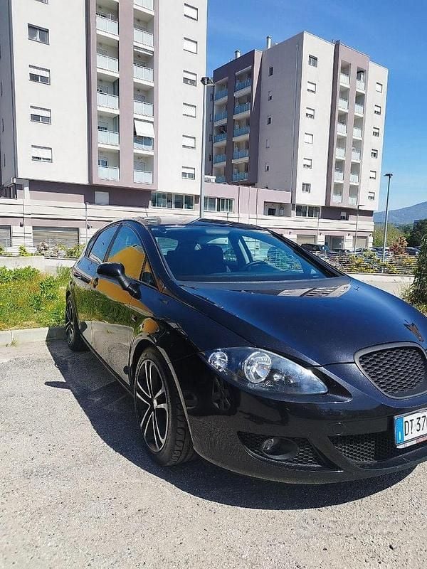 Gebraucht Seat Leon 105 PS (77 kW) 2009 Schwarz Kleinwagen