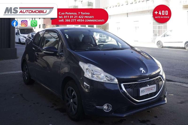 Blu scuro Usata 2015 Peugeot 208 Access Due volumi | 4300 € (Ottimo prezzo) - Immagine 1/4