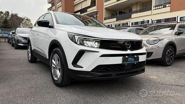 Usata Opel Grandland X Business 131 CV (96 kW) 2024 Bianco SUV