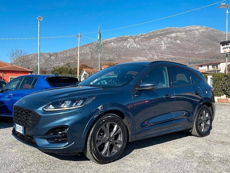 Usata Ford Kuga ST-Line 120 CV (88 kW) 2023 Blu SUV