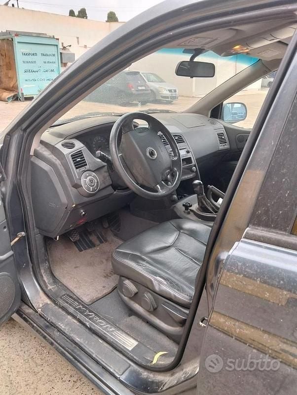 Usata SsangYong Kyron 141 CV (103 kW) 2009 Grigio SUV