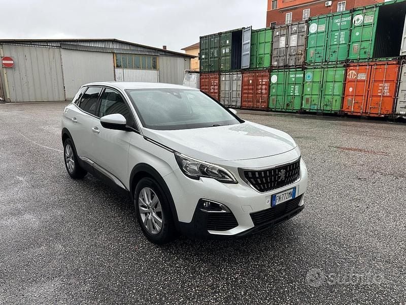 Usata Peugeot 3008 Business-Line 120 CV (88 kW) 2018 Bianco Station wagon