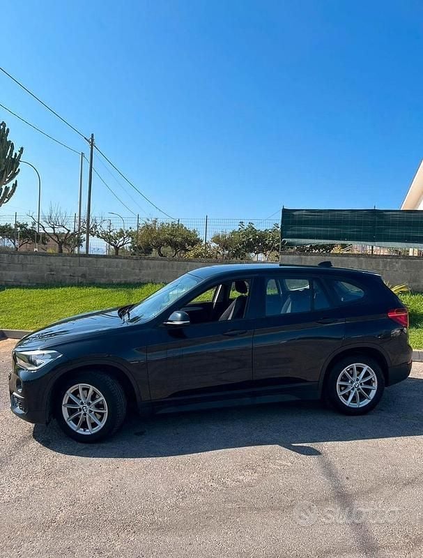 Usata BMW X1 Advantage 150 CV (110 kW) 2016 Nero SUV