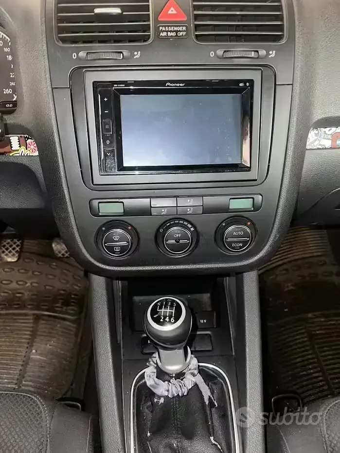 Usata VW Golf VI 140 CV (102 kW) 2009 Utilitaria