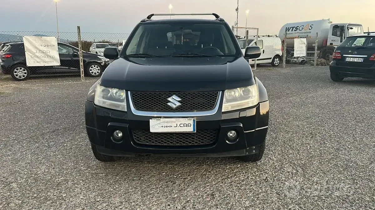 Usata Suzuki Grand Vitara 129 CV (94 kW) 2007 Nero SUV