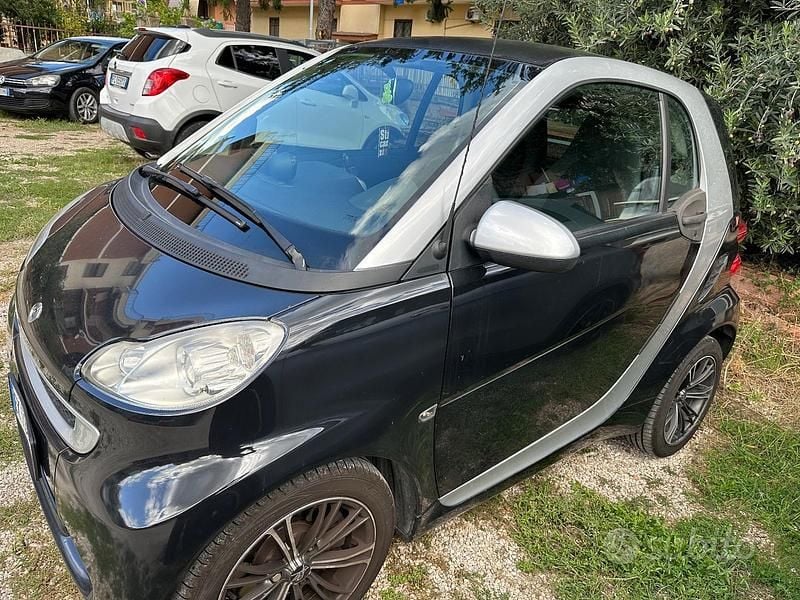 Usata 2011 Smart ForTwo Coupé Coupé | 6600 € - Immagine 1/4