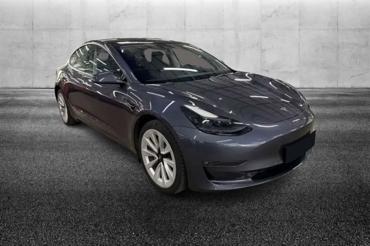 Usata Tesla Model 3 152 kW (208 CV) 2023 Grigio Berlina