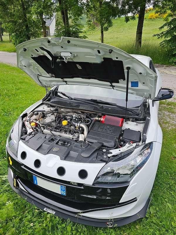 Usata Renault Mégane Coupé R.S. 250 CV (183 kW) 2011 Bianco Coupé