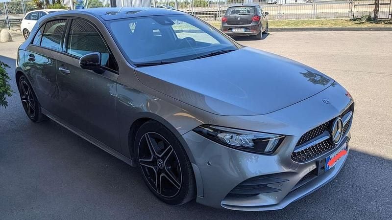Usata Mercedes A200 150 CV (110 kW) 2018 Grigio Berlina