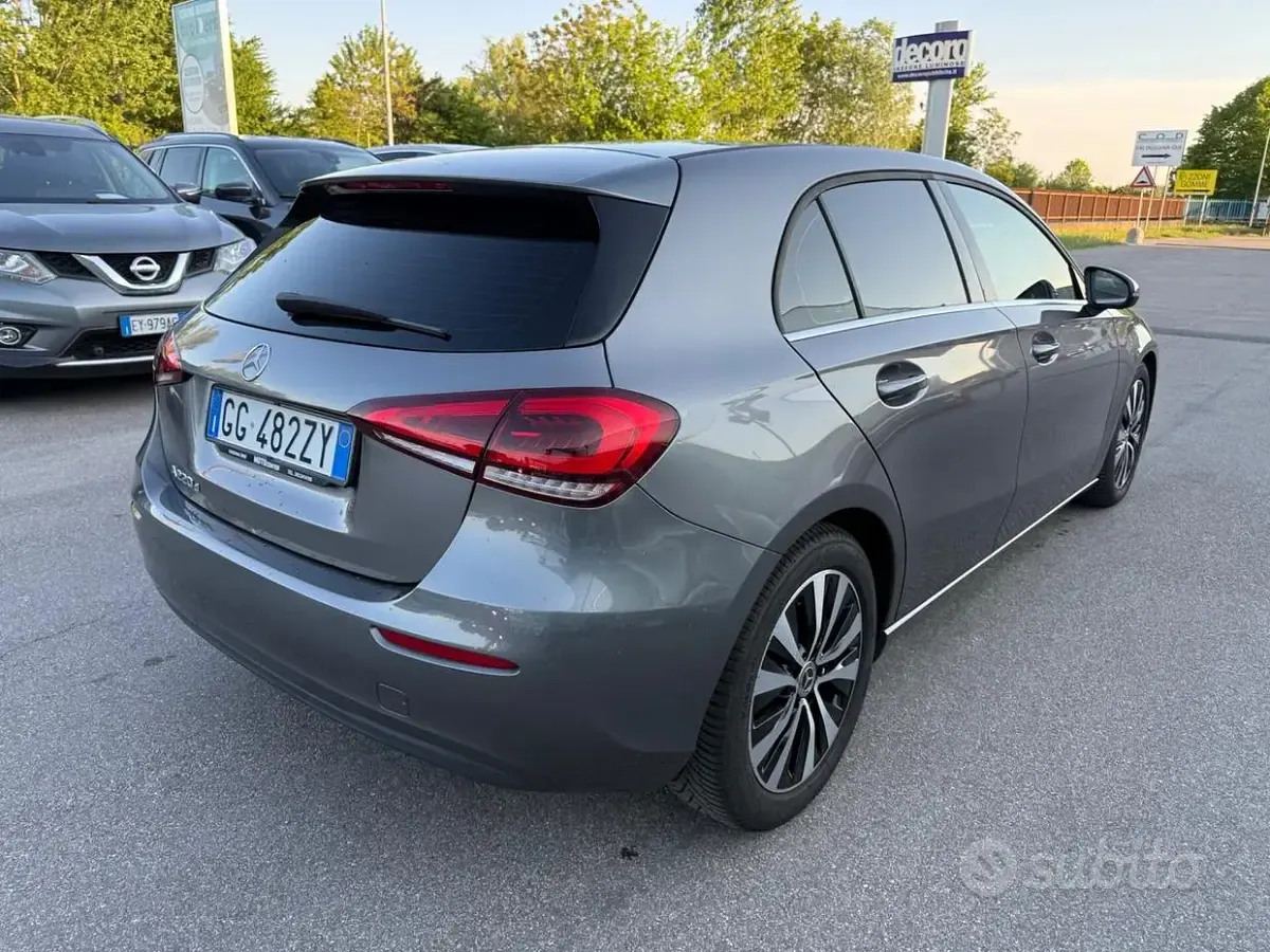 Usata Mercedes A220 190 CV (139 kW) 2021 Grigio Berlina