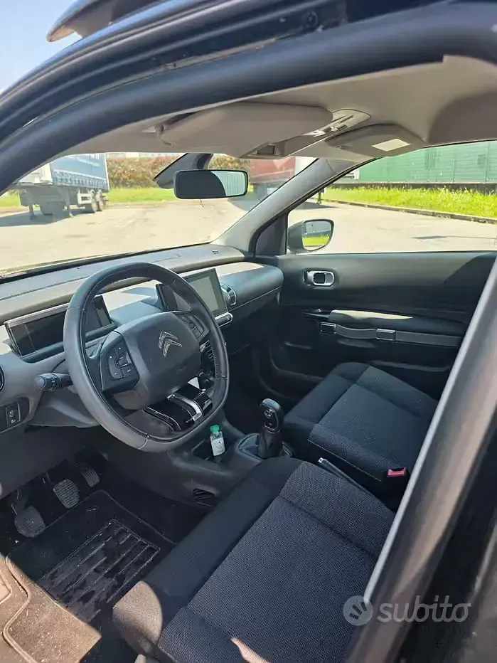 Usata Citroën C4 Cactus 82 CV (60 kW) 2017 Nero Utilitaria