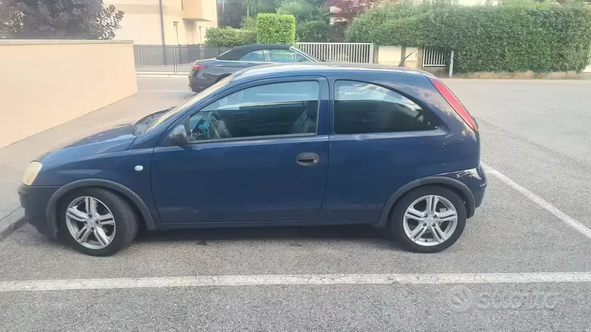 Używany Opel Corsa 80 KM (58 kW) 2004 Hatchback