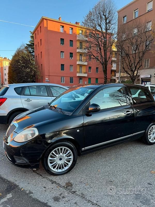 Usata Lancia Ypsilon 2011 Utilitaria