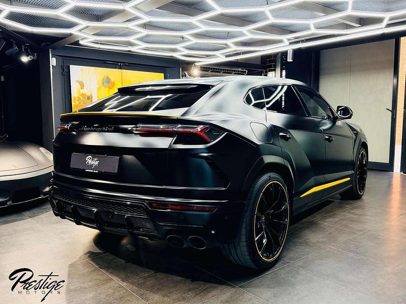 Usata Lamborghini Urus 650 CV (478 kW) 2021 Nero nemesis SUV