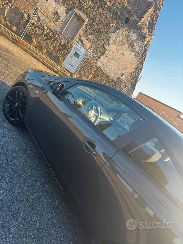 Usata Opel Corsa 90 CV (66 kW) 2016 Grigio Berlina