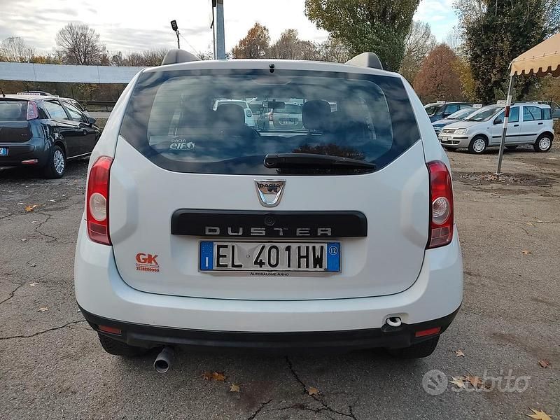 Usata Dacia Duster Lauréate 110 CV (80 kW) 2012 Bianco Station wagon